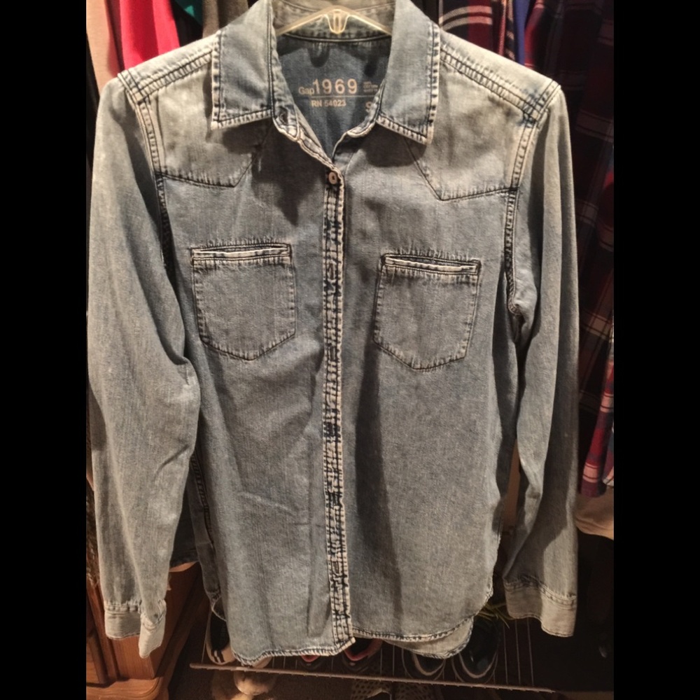 Gap denim shirt